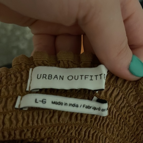 Urban smocked square neck top - Picture 2 of 4